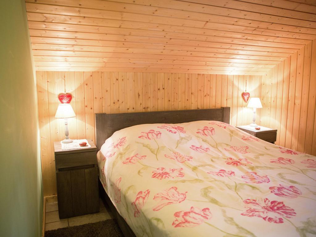 Vila Luxurious Chalet In Oud Turnhout With Large Garden Oud-Turnhout Exteriér fotografie