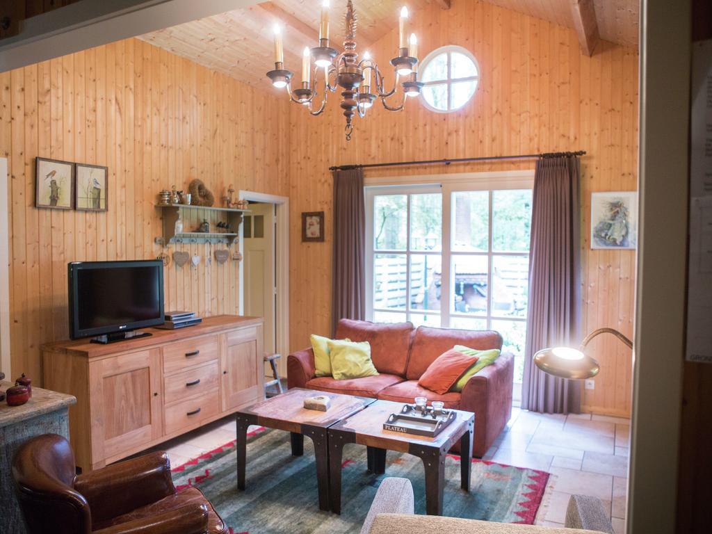 Vila Luxurious Chalet In Oud Turnhout With Large Garden Oud-Turnhout Exteriér fotografie