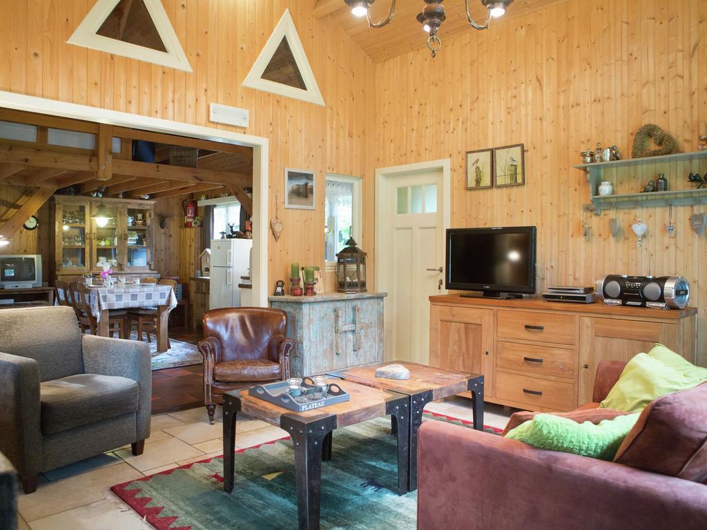 Vila Luxurious Chalet In Oud Turnhout With Large Garden Oud-Turnhout Exteriér fotografie